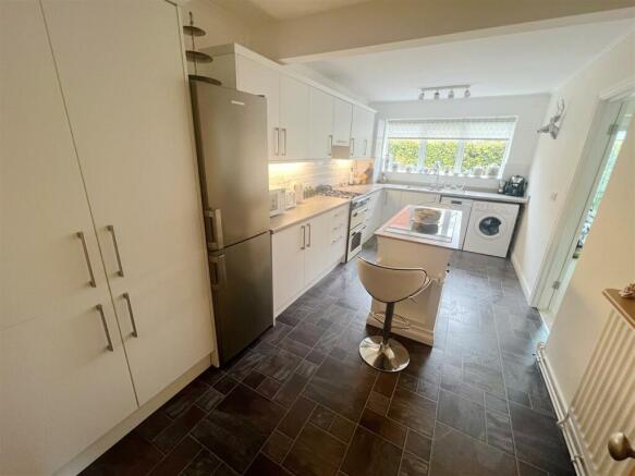 Kitchen Breakfast Room.JPG