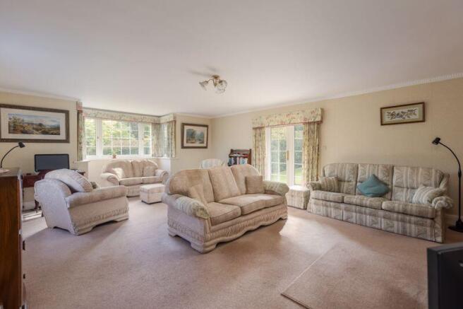 4 bed Detached for sale Image 6