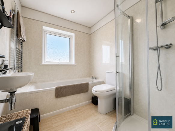 3 bed Detached for sale Image 10