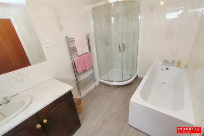 Family Bathroom.jpg