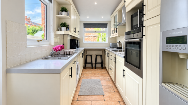 Kitchen image 2.png