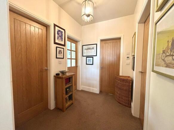 2 bed Semi-Detached Bungalow for sale Image 6