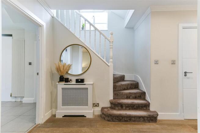 60 litchfield way-1.jpg