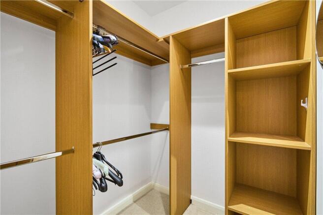 2 bed Apartment for sale Image 12