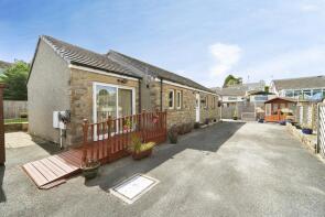 11, Hillside Grove, Oakworth, Keighley BD22 7QG