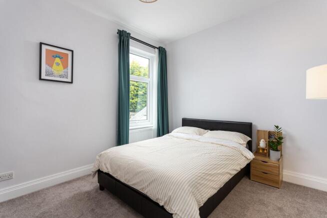 3 bed Terraced for sale Image 11