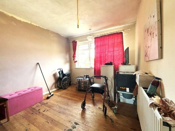 Bedroom 2.jpg
