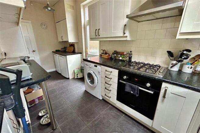 3 bed Semi-Detached for sale Image 6
