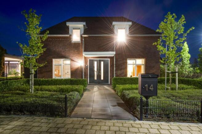 Villa Bethulaweg 14 6067 KA LINNE image 2