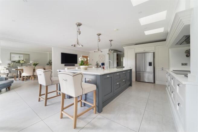 CEDAR WALK, 13B, RUFFETT WOOD HOUSE (3).jpg