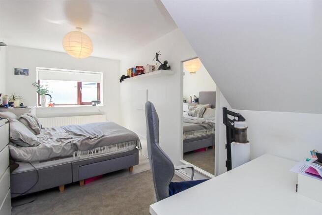 3 bed Detached for sale Image 5