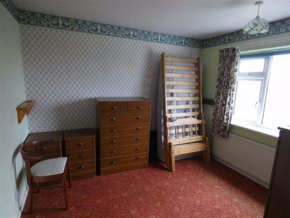 BEDROOM 2