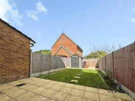 19, Dickens Close, Erith DA8 1YF
