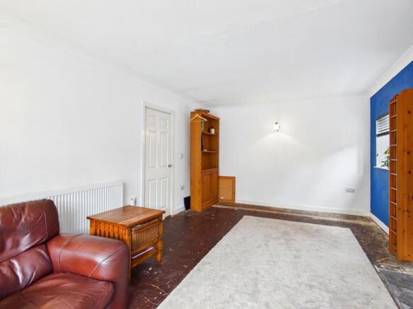 4 bed Detached for sale Image 9