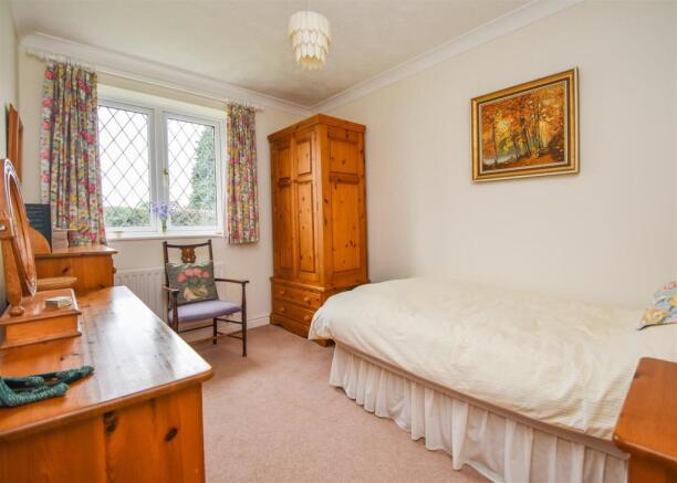 1 The Courts, WV7 - Bedroom 2.jpg