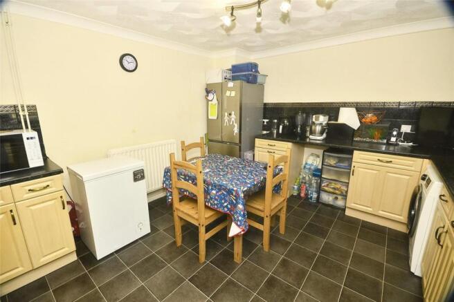Kitchen 4