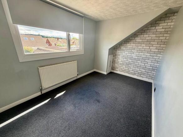 3 bed Semi-Detached Bungalow for sale Image 9