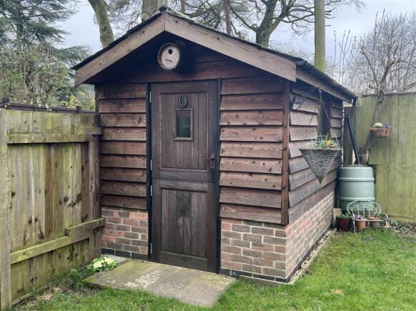 Shed.jpg