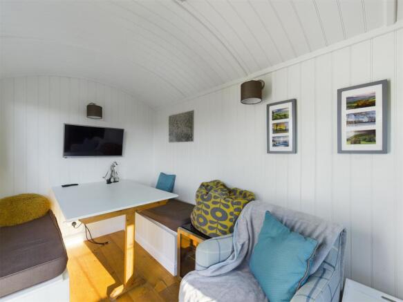 Sherpherd's Hut Int.jpg
