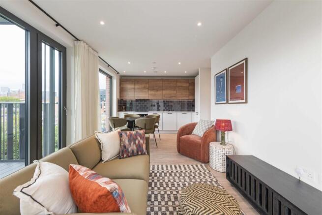 Apt. 319 Glasswater Locks_3430.jpg