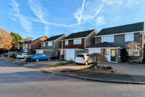 Lombardy Close, Leverstock Green, HP2