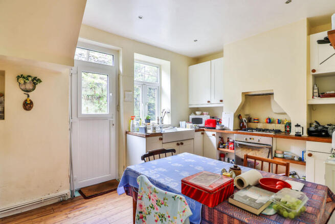Kitchen / Dining Roo