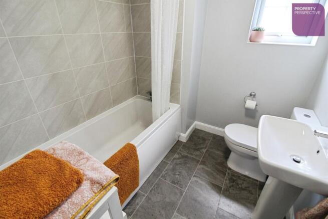 4 bed Town House for sale Image 11