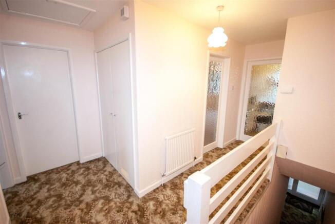 Entrance & Landing