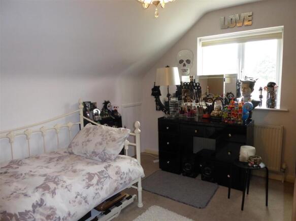 BEDROOM 5 (REAR)
