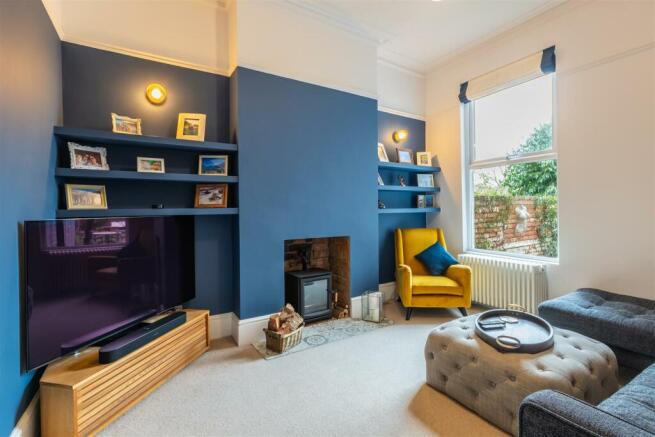 sitting room-1.jpg
