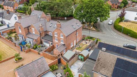 The Arden, Main Street, Alrewas, DE13 7AE - Unique Character Property