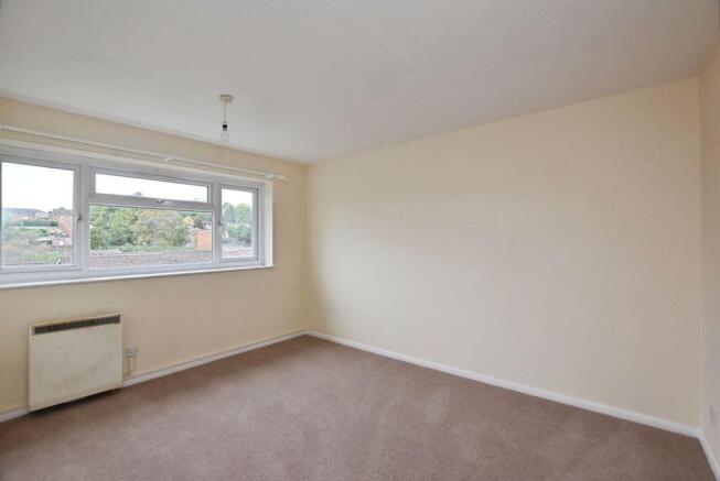 Gainsborough Close, Salisbury                ***VIDEO TOUR*** photo 4