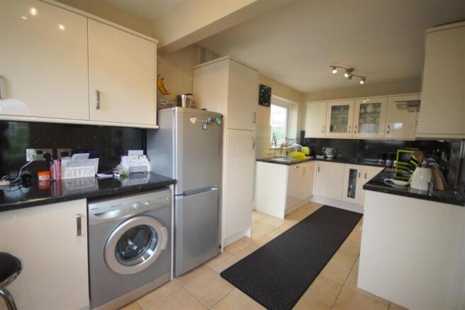Kitchen / Breakfast 