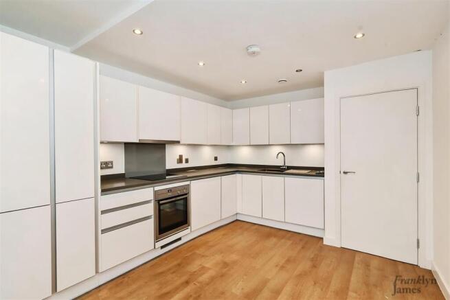 304-Carrick-Court (6).jpg