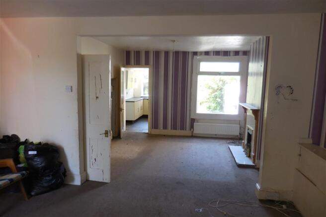 Dining/Lounge