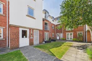 39, Lagentium Plaza, Castleford WF10 4PP