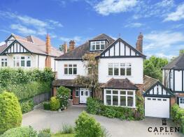 40, Monkhams Avenue, Woodford Green IG8 0EY