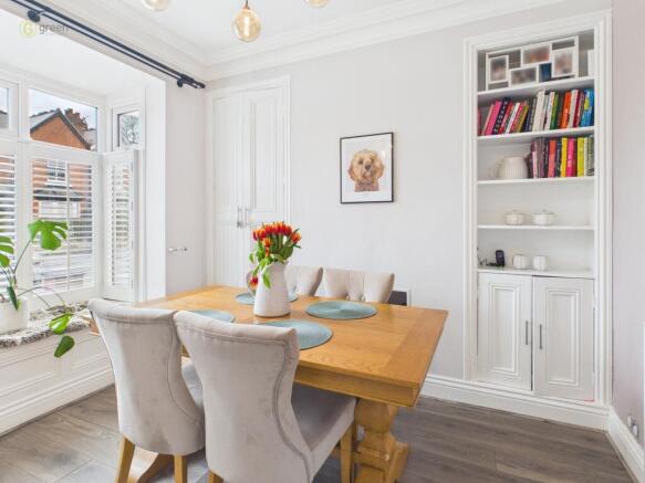 cam05459g0pr0122still037