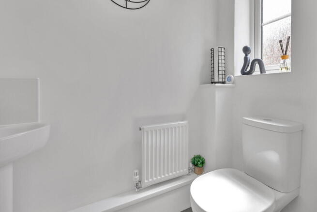 4 bed Town House for sale Image 10