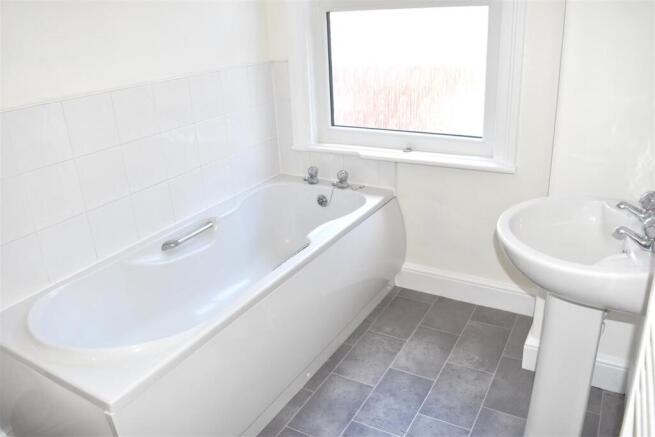 3 bed Terraced for sale Image 11