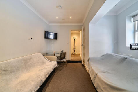 Chase Court, Chelsea, London, SW3