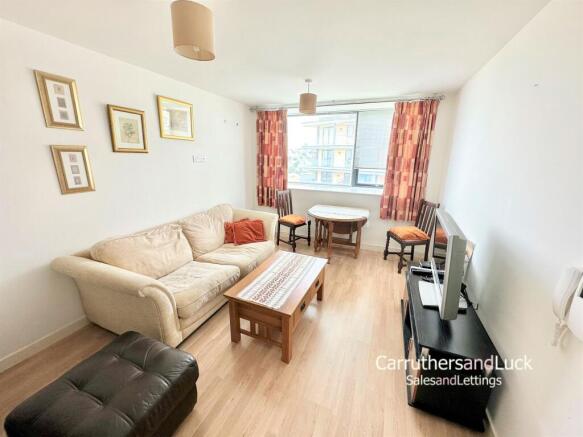 Open Plan Lounge / Kitchen