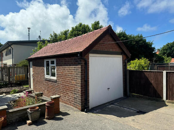 Detached Garage