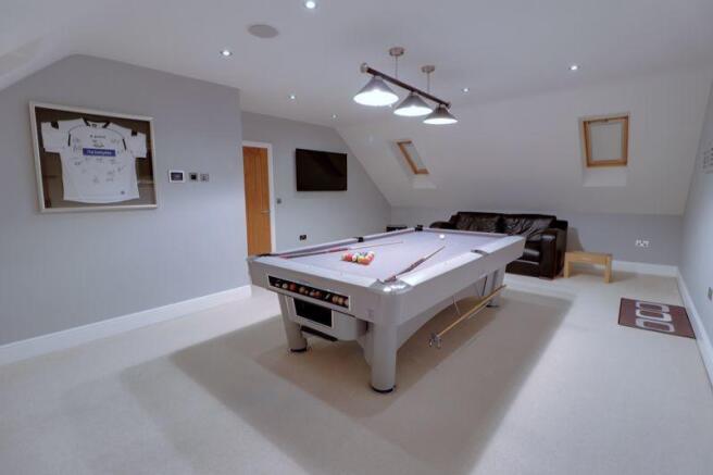 Games Room/Bed 6