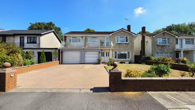 Grange Close, Wenvoe, Vale of Glamorgan photo 5