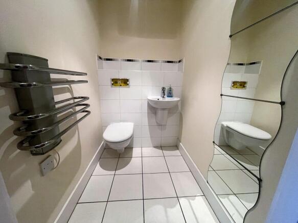 1 bed Apartment to rent Image 4