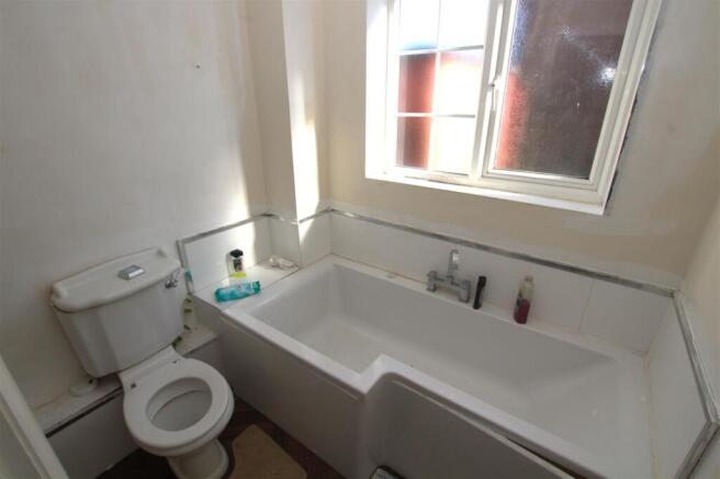 1 bed Apartment to rent Image 5