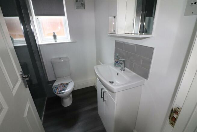 COMBINED BATHROOM/W.C.