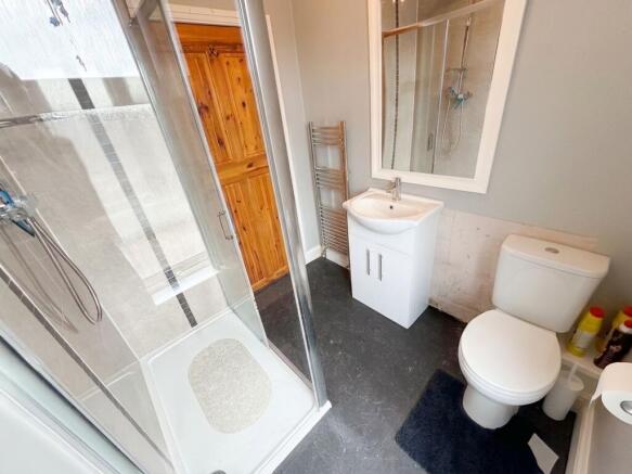 3 bed Terraced for sale Image 7