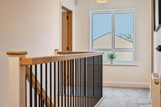 4 bed Detached for sale Image 10
